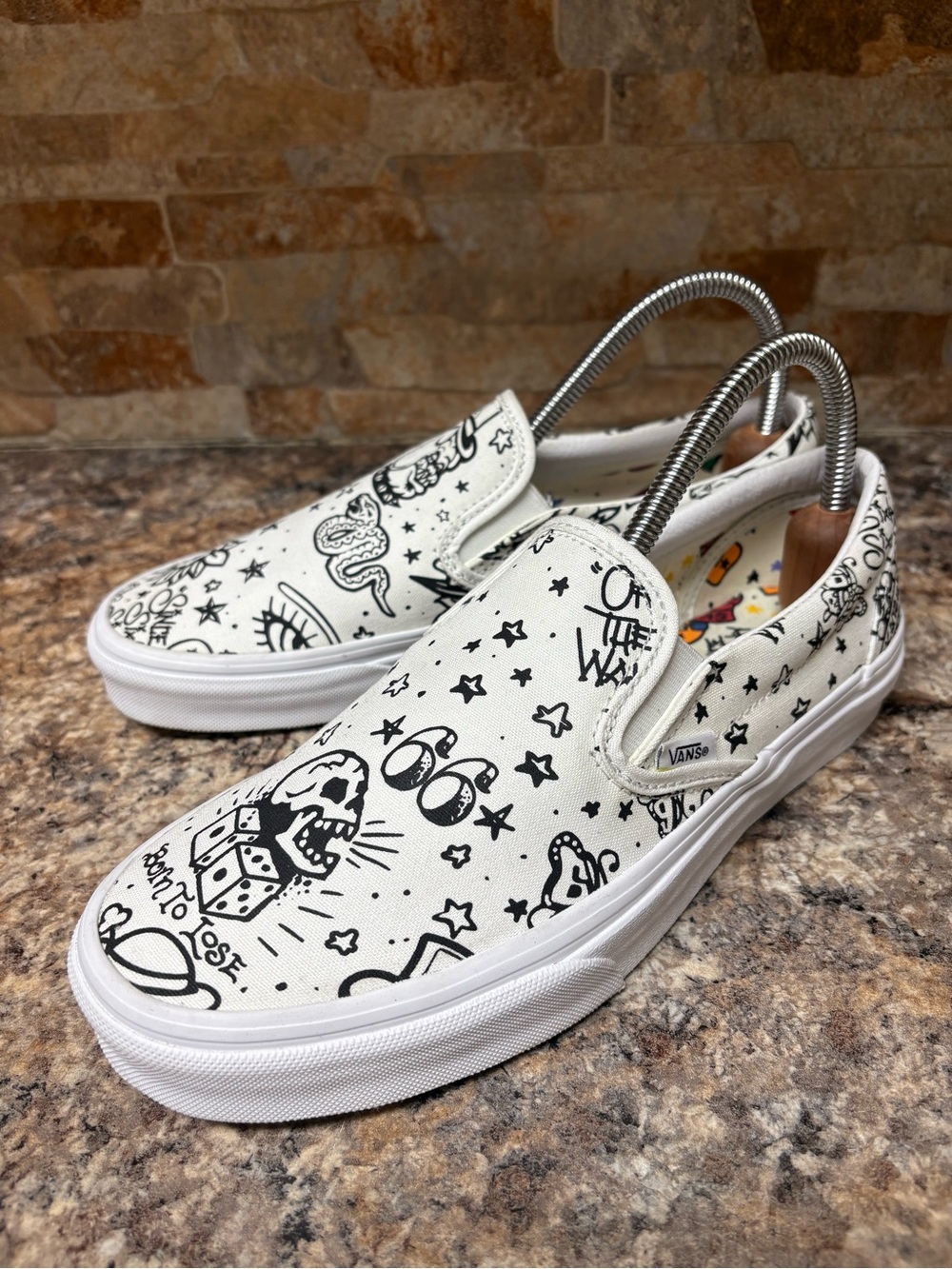 VANS Classic Tattoo White Canvas Slip-on Men’s Size 7.5 Women’s Size 9